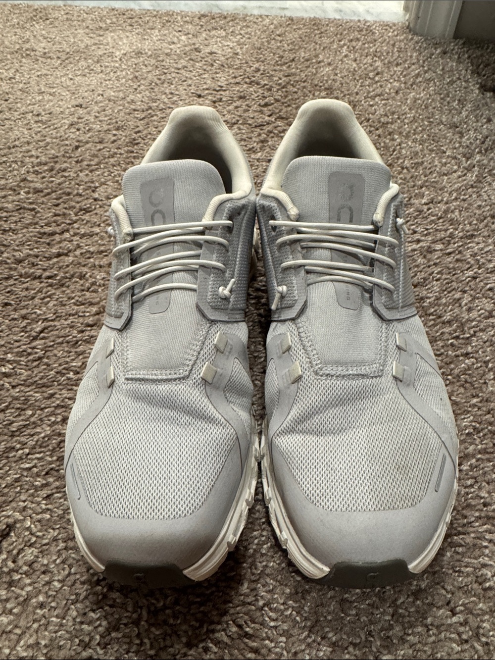 Neutral Light Gray Athletic Sneakers with CloudTec Cushioning